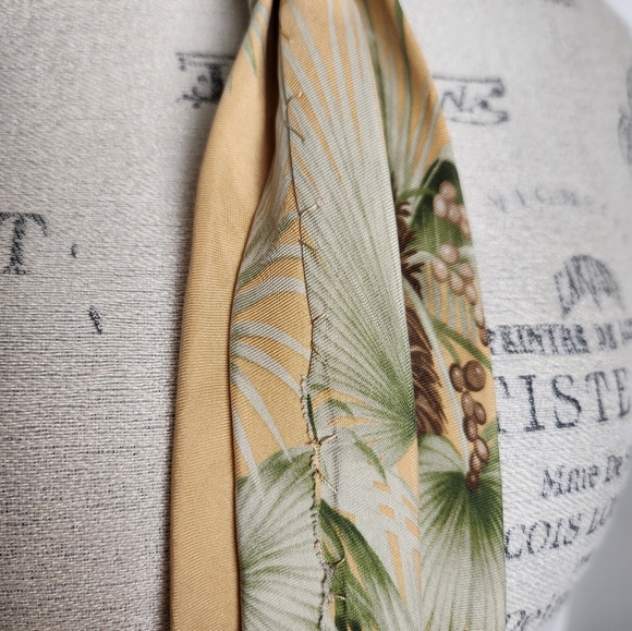 Tommy Bahama Tropical Silk Tie - Picture 7 of 7